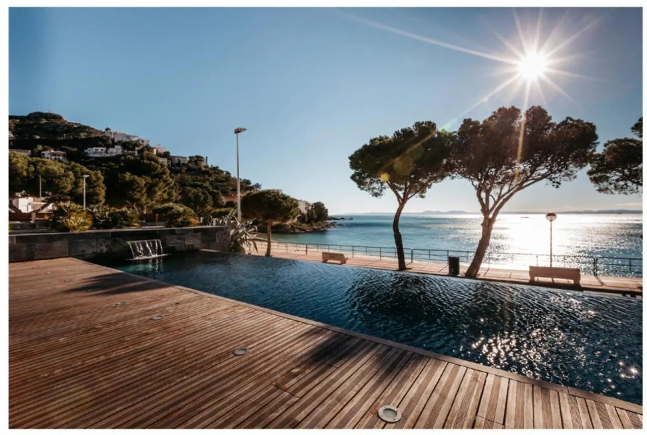 Canyelles Mar Apartments location